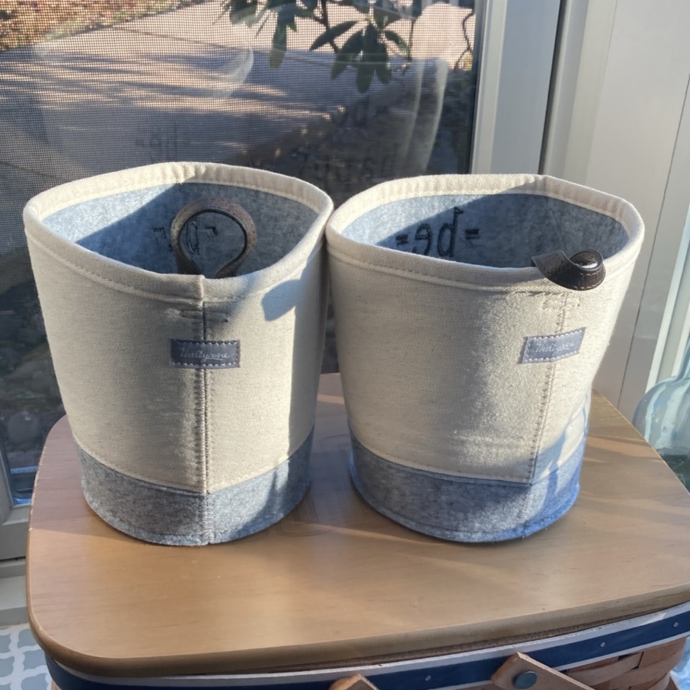 2 Thirty One Felt Hanging Bins in Natural and Whisper Grey - Embroidered - Picture 3 of 4